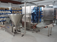 Machine d'emballage automatique pour la mayonnaise et la crème anglaise