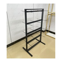 Présentoir double face pour chaussettes et accessoires métalliques pour tongs, idéal pour les boutiques de vente en gros et au détail
