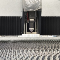 Machine de découpe laser à fibre métallique avec table interchangeable 3000*1500mm, guidage automatique, puissance 3000W-40000W, Cypcut Yaskawa AI