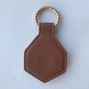Clip Magnético para Sombrero <span class=keywords><strong>DLS</strong></span> Wholesale, Soporte para Sombrero de Cuero PU, Organizador de Sombreros para Viajes al Aire Libre, Accesorios para Bolsas y Equipaje - Product Image 4