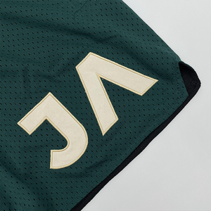 กางเกงขาสั้นกีฬาเย็บปักถักร้อยแบบกําหนดเองกางเกงขาสั้นตาข่ายบาสเกตบอลยิมผู้ชาย - Product Image 5