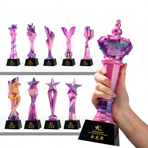 Nuevo Trofeo de Resina Colorido, Hecho a Medida con Diseño Gratuito para Concursos de Baile Infantiles, Eventos Anuales de Empresa, Premios Anuales para Empleados - Product Image 1