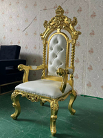 Canapé Chesterfield de luxe en bois massif à dossier haut pour événements royaux, mariage, chaise trône roi/impératrice blanc et or, pour hôtels et appartements
