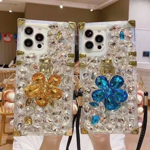 <span class=keywords><strong>Coque</strong></span> de téléphone de luxe carrée avec strass scintillants et bandoulière pour <span class=keywords><strong>iPhone</strong></span> <span class=keywords><strong>12</strong></span> 13 14 15 16 17 Mini Plus Pro Max - Product Image 4