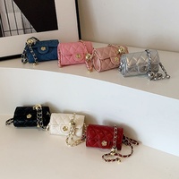 Tas Bahu Camellia Mewah Tas Penyimpanan Makeup Mini Tas Rantai Selempang Matelasse Dompet Koin Tempat Earphone Tas Fashion Wanita