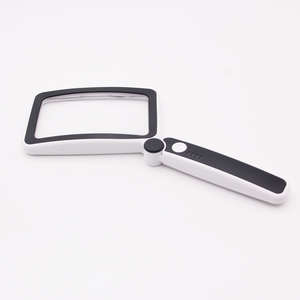 Loupe grossissante 4X avec lumières LED, loupe USB rechargeable, loupe de lecture portable avec éclairage LED - Product Image 4
