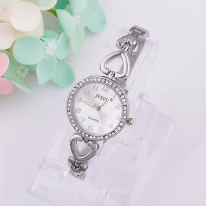 Fashion <strong>Ladies</strong> Necklace Simple Waterproof Quartz <strong>Watch</strong> Four-Piece <strong>Gift</strong> Box <strong>Set</strong> - Product Image 5