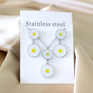 ASON ชุดเครื่องประดับสแตนเลสดอกไม้ชุบทอง18K สุดหรูสำหรับผู้หญิง - Product Image 2