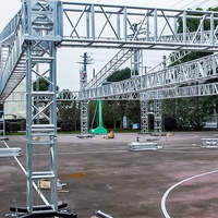 Structure de scène en aluminium de forme spéciale pour événements, divertissement, DJ, podium, triangle plat, courbe, aluminium noir, éclairage de scène