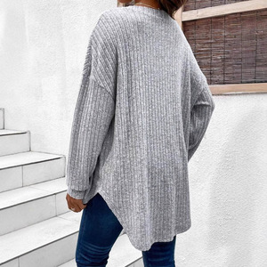 Camiseta de talla grande para <span class=keywords><strong>mujer</strong></span>, con botones frontales, mangas caídas, cuello en V, tela cepillada, cárdigan de maternidad - Product Image 2