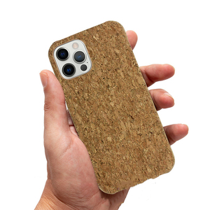 Étui de téléphone personnalisé en liège écologique souple – Antichoc et étanche, design de luxe, échantillon gratuit pour ///Moto - Product Image 6