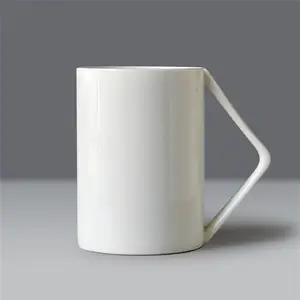 Taza de porcelana con mango triangular personalizada, forma de cilindro blanco liso, color blanco