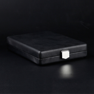 Plateau de présentation de bijoux personnalisé pour colliers, boucles d'oreilles, bagues, plateau de présentation en cuir noir - Product Image 2