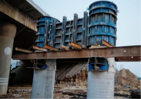 Coffrage en acier réutilisable pour poutres de coffrage et poutres de liaison sur mesure pour la construction de ponts