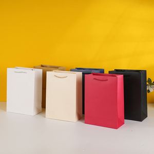 Sacs cadeaux en papier personnalisés imprimés avec logo, poignées en ruban recyclables, emballage boutique - Product Image 6