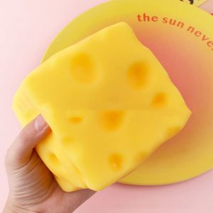 Juguete Sensorial de Queso en Cubo Jumbo de 10 cm, Juguete Antiestrés Extra Grande para Adultos y Niños, Silicona No Tóxica, Juguete ASMR para Escritorio - Product Image 2
