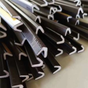 Joints en mousse de caoutchouc PU en forme de V robustes pour portes en bois - Bande d'étanchéité auto-adhésive résistante aux intempéries - Product Image 6