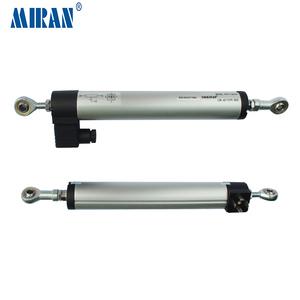 Trasduttore di Spostamento Lineare Miran KPC1H in Alluminio con Uscita Analogica e Linearietà dello 0,05% per Macchine da Imballaggio - Product Image 2