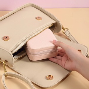 Leather Zipper Jewelry <b>Box</b> 10x10x5cm Portable Compact <b>Storage</b> Case For Travel And Desktop Use - Product Image 4