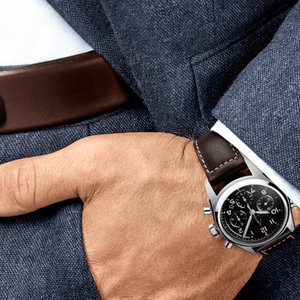 Reloj Mecánico Longines con Esfera Negra, Tres Agujas, Marcadores de Hora Digitales Luminosos y Correa de Acero Inoxidable - Product Image 2