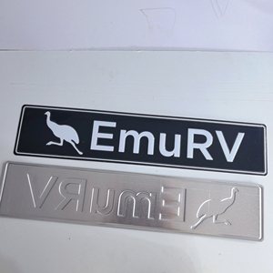 Tùy chỉnh Nhôm dập nổi tên nơi 3D xe dấu hiệu kim loại Đăng tấm cho mục đích trang trí - Product Image 1