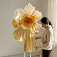 Grandes sculptures florales géantes en plastique – Décoration florale artificielle surdimensionnée pour mariages, centres commerciaux, vitrines et murs décoratifs
