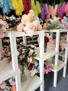 11 têtes de haute qualité rouge blanc rose à court terme Rose fleur artificielle <span class=keywords><strong>buisson</strong></span> à vendre fleurs à tige unique <span class=keywords><strong>pas</strong></span> <span class=keywords><strong>cher</strong></span> fête de noël - Product Image 5