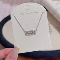 Collier vintage inspiré de la musique avec pendentif cassette et chaîne réglable délicate
