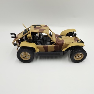Voiture télécommandée 2,4 GHz 1/16 FAV Simulation Véhicule tout-terrain à l'échelle réelle 18 km/h Jouet pour enfants - Product Image 5