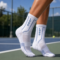 Chaussettes de sport personnalisées avec logo, unisexes, résistantes à l'abrasion, en tissu éponge, chaussettes de basket-ball mi-mollet en coton, chaussettes de course pour toutes les saisons