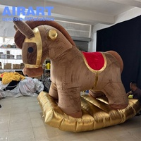 Jouet gonflable personnalisé de cheval de style dessin animé, ballon gonflable de cheval de jouet de tissu de peluche pour la partie de Noël
