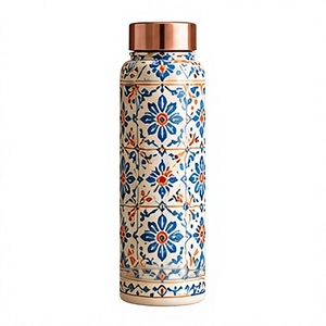 Botella de Agua de Cobre con Patrón Mediterráneo y Tapa de Cobre, Recipiente Portátil para Bebidas de Viaje - Product Image 1