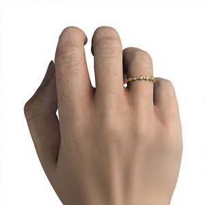Bague d'éternité texturée pour femme, plaquée or 18K 14K, sertie de diamants de laboratoire taille brillant rond, style vintage, pour empilage - Product Image 4