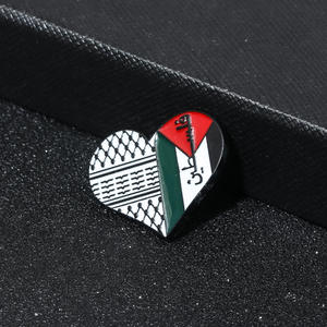 Spilla a nastro della <span class=keywords><strong>pace</strong></span> alla moda <span class=keywords><strong>e</strong></span> creativa, Distintivo da colletto in metallo ecologico con motivo a cuore in rilievo, Artigianato in metallo - Product Image 4