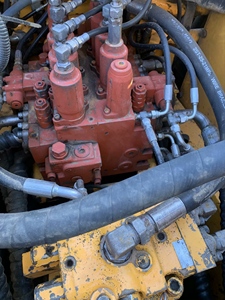 Excavadora de Ruedas Hyundai 210-7 Usada en Venta, en Buenas Condiciones, Excavadora Hyundai 210-7 215 210w-7 210w-9 Usada en Oferta - Product Image 6