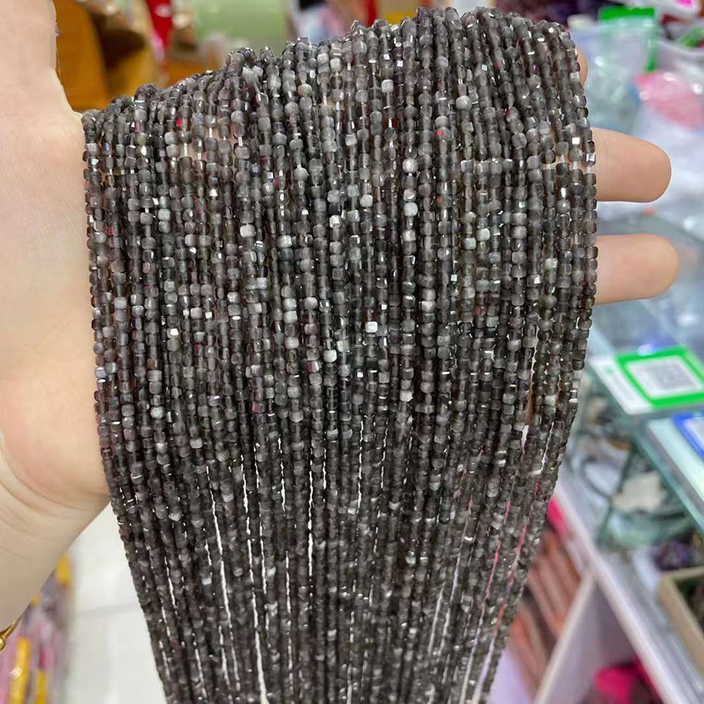 หินออบซิเดียนสีเงิน