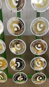 Moneda conmemorativa de acero inoxidable chapada en oro personalizada con logotipo personalizado grabado ISO9001 certificado para recuerdos de caridad - Product Image 3