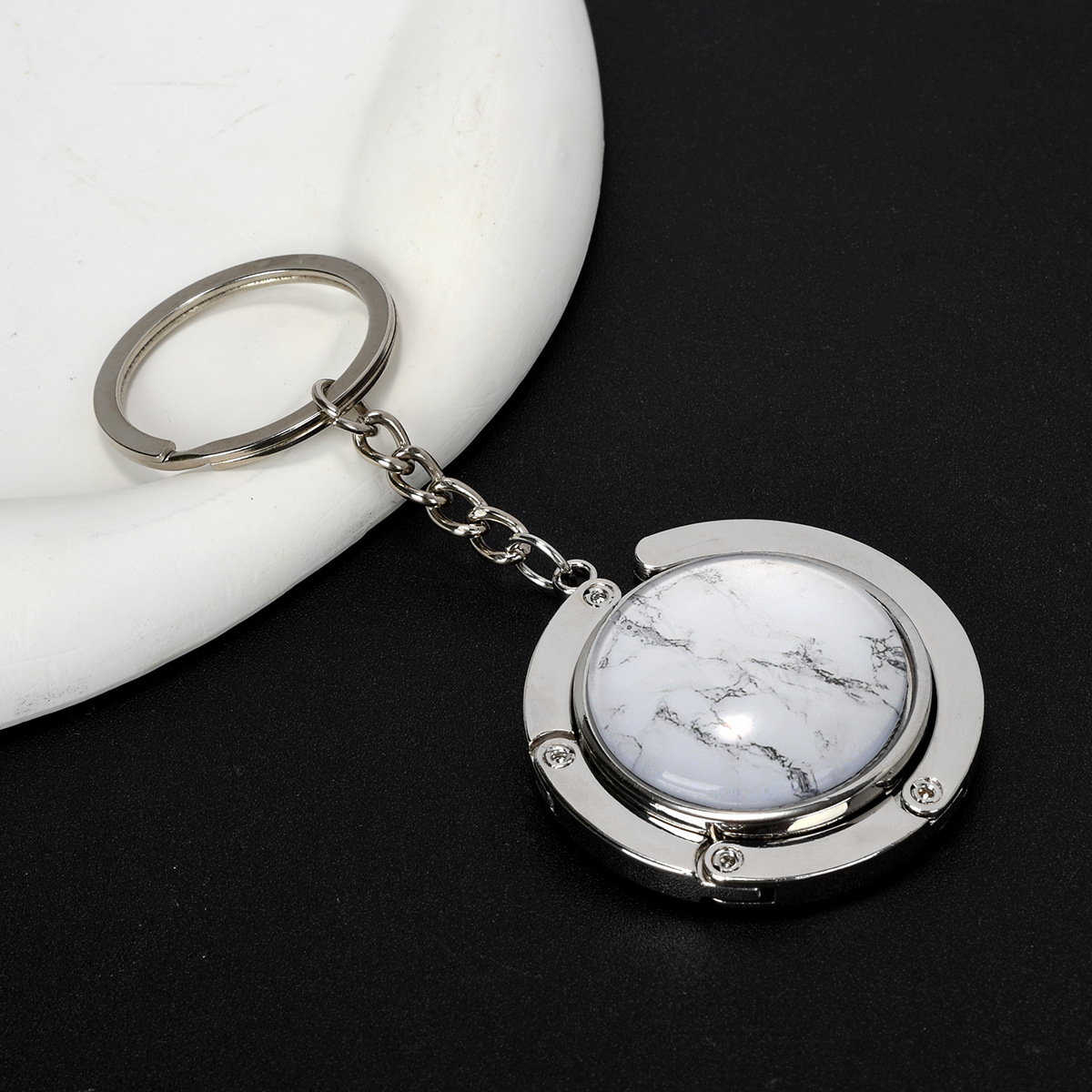 Llavero de cristal blanco