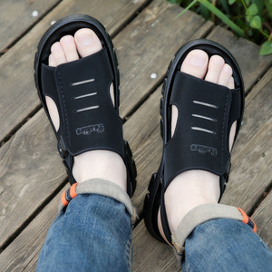 Sandales de plage en cuir à semelle épaisse pour hommes, été 2026 |   Pantoufles antidérapantes résistantes à l'usure à double usage pour l'extérieur - Product Image 4