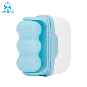Mini ice globe lip roller ice cube skin rullo facciale stampo a forma di v in silicone doppia testa per il gonfiore degli occhi etichetta privata - Product Image 2