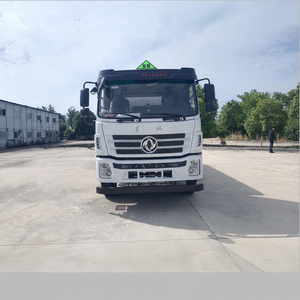 Camion-citerne pour le transport de diesel - Product Image 1