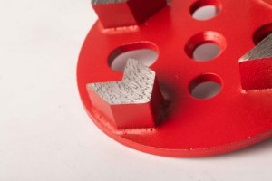 Segment de meulage de sol en béton de haute qualité Jiangxi Zhongli à 5 trous et 4 pointes |   Prix d'usine - Product Image 2