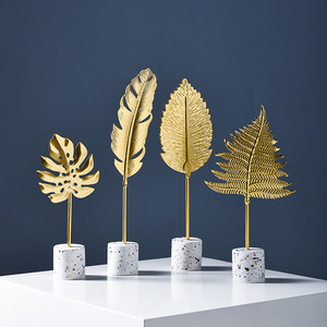 Ornamenti in Metallo Dorato a Forma di Foglia di Banana, Decorazione da Tavolo, Scultura in Metallo, Arte Nordica di Lusso, Accessori per Casa e Ufficio - Product Image 3
