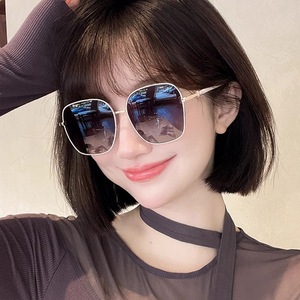 แว่นกันแดดทรงสี่เหลี่ยมขอบเต็มโพลาไรซ์ UV400 น้ำหนักเบาแฟชั่นสำหรับผู้ใหญ่แบบยูนิเซ็กส์ป้องกันแสงแดด - Product Image 2
