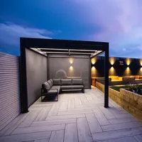 Pergola en aluminium durable pour espaces de vie extérieurs motorisée et coupe-vent avec cadre enduit de poudre imperméable