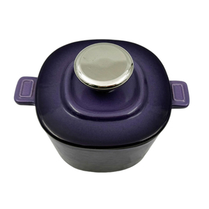 Casserole carrée en fonte émaillée antiadhésive avec couvercle auto-irrigant et bouton doré - Product Image 2