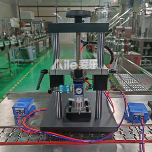 Machine à sertir pneumatique semi-automatique rouleau d'huile essentielle de parfum sur bouteille en verre pour 30ml 50ml machine à sertir le parfum des femmes - Product Image 3