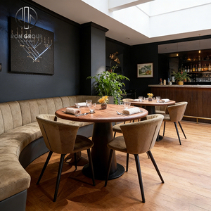 Ensemble <span class=keywords><strong>de</strong></span> mobilier moderne et personnalisé pour salon <span class=keywords><strong>de</strong></span> thé et café : tabourets hauts ronds en bois et cuir, table <span class=keywords><strong>de</strong></span> restaurant, chaise et banquette. - Product Image 5