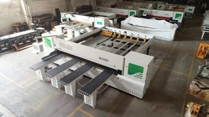 Scie à poutres CNC MJ330C |   Grand format 3200 mm |   22KW Usage intensif |   Machine <span class=keywords><strong>de</strong></span> découpe <span class=keywords><strong>de</strong></span> panneaux <span class=keywords><strong>de</strong></span> haute précision pour l'usine <span class=keywords><strong>de</strong></span> meubles - Product Image 5