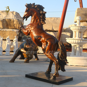 Sculpture de cheval en bronze antique modèle en métal grandeur nature avec ange peint et logo thème anime et bande dessinée - Product Image 5